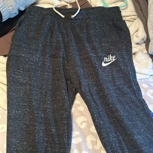 WITH TAGS nike sweatpants Size medium